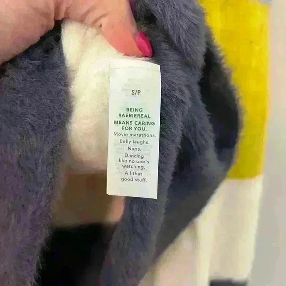 Aerie Flurry Crew Pullover Size Small - Picture 3 of 5